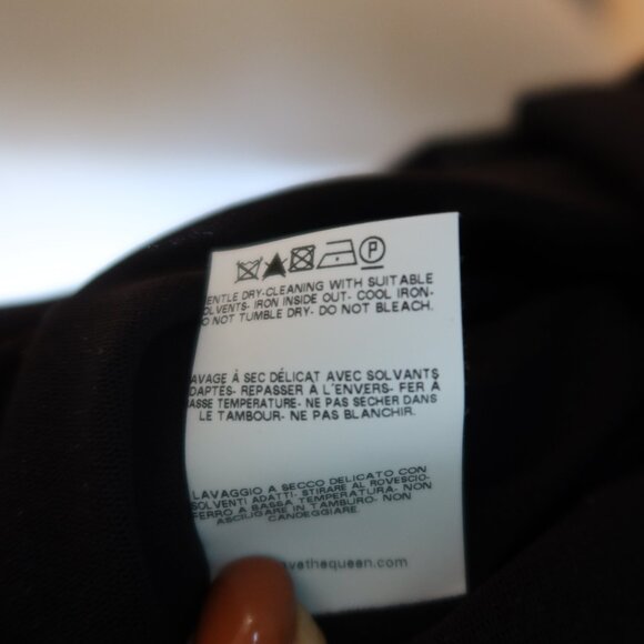 $375 Save the Queen fit n flare dress in black & red abstract print ITALY sz XS - Picture 14 of 16